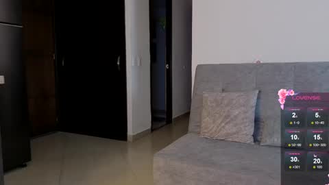 Snapshot of emilyrousex chatting on April 26, 2026, 3:53 pm emilyrousex online show from April 26, 2026, 3:53 pm