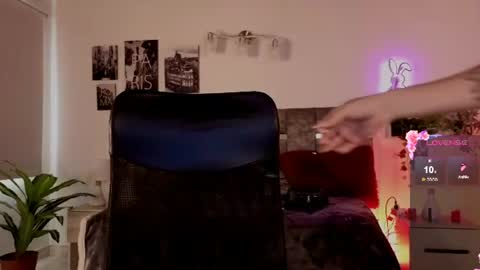 emilyrousex online show from July 14, 2026, 5:18 pm