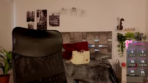 emilyrousex online show from July 15, 2026, 4:56 pm