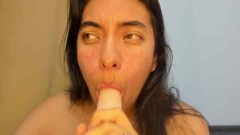 Emily online show from May 17, 2026, 5:16 am