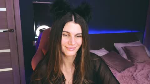 Emily online show from January 19, 2025, 4:44 am