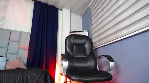 Emily  online show from January 18, 2026, 3:10 am