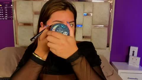 emilyy_cooperr online show from April 30, 2026, 12:22 pm