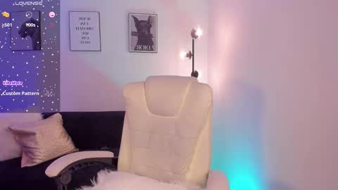 Emily  online show from March 19, 2026, 6:12 pm