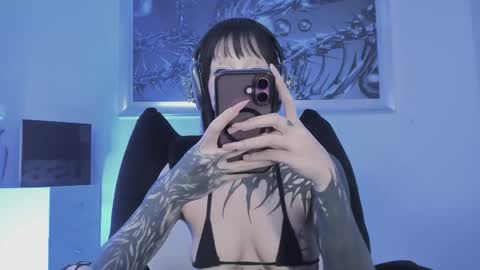 Snapshot of eminence_shadow chatting on March 3, 2026, 7:03 am ELLE DANIELLE online show from March 3, 2026, 7:03 am