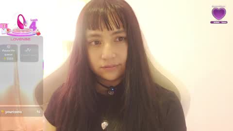 Snapshot of emitaa17228 chatting on April 6, 2026, 8:43 pm emma online show from April 6, 2026, 8:43 pm