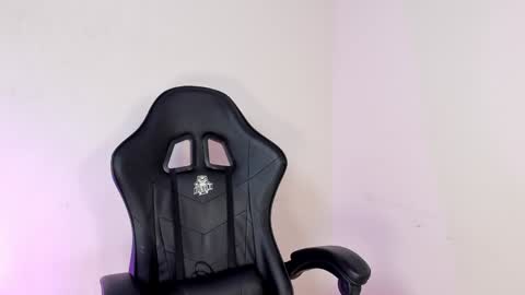 emma online show from December 26, 2024, 2:33 am