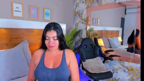 Emma  online show from April 8, 2026, 4:56 am