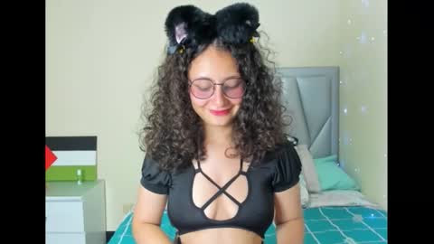 Emma online show from October 14, 2025, 7:25 pm