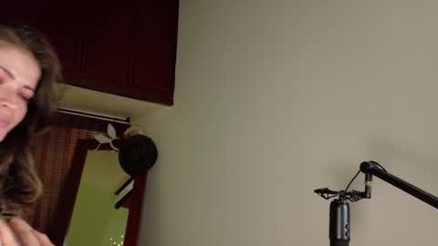 Snapshot of emma_blanco chatting on January 24, 2025, 5:11 pm Emma online show from January 24, 2025, 5:11 pm