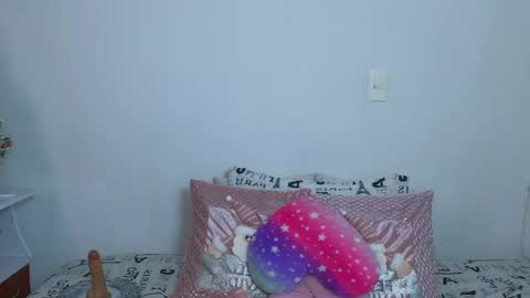 Snapshot of emma_blue_ chatting on December 5, 2024, 3:15 am Emma Blue modelo independiente online show from December 5, 2024, 3:15 am