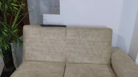 Snapshot of emma_blue_ chatting on September 9, 2025, 3:39 am Emma Blue modelo independiente online show from September 9, 2025, 3:39 am