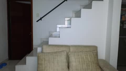 Snapshot of emma_blue_ chatting on October 26, 2025, 4:07 am Emma Blue modelo independiente online show from October 26, 2025, 4:07 am