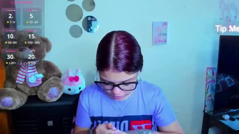 emma_boo_ online show from February 18, 2026, 4:25 pm