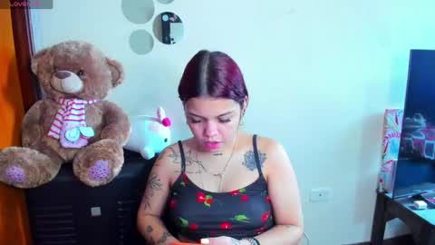 emma_boo_ online show from May 11, 2026, 2:45 pm