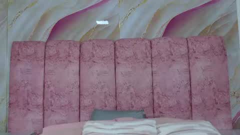 Snapshot of emma_curvy1 chatting on August 6, 2026, 3:08 am Emma online show from August 6, 2026, 3:08 am
