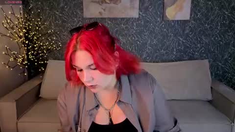 Emma Davise online show from July 14, 2026, 1:08 am