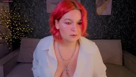 Emma Davise online show from July 23, 2026, 1:19 am