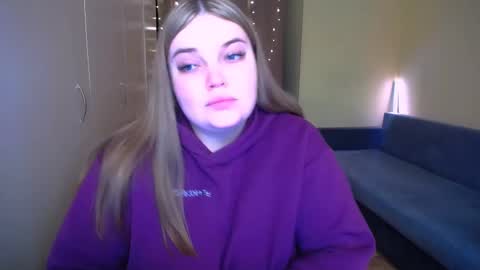 Snapshot of emma_dorn chatting on March 4, 2026, 9:37 am Eva online show from March 4, 2026, 9:37 am