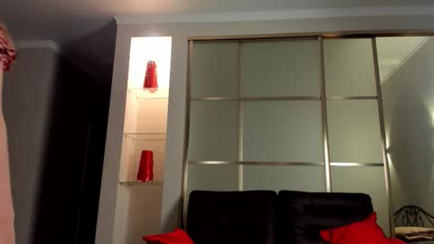 Snapshot of emma_flin chatting on October 17, 2025, 3:53 am Emma online show from October 17, 2025, 3:53 am