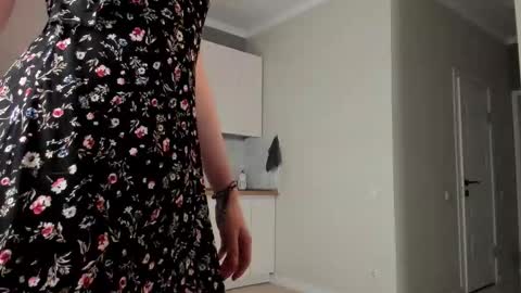 Snapshot of emma_flin chatting on November 14, 2025, 3:16 am Emma online show from November 14, 2025, 3:16 am