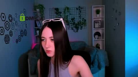 Emma online show from May 5, 2026, 12:24 pm
