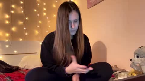 emma_just online show from February 21, 2025, 8:40 am