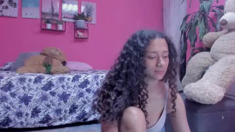 Snapshot of emma_lean chatting on December 31, 2024, 2:19 am whises lits online show from December 31, 2024, 2:19 am