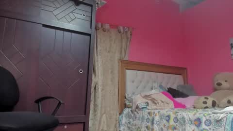 Snapshot of emma_lean chatting on March 1, 2025, 10:34 am whises lits online show from March 1, 2025, 10:34 am