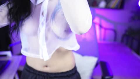 Emma online show from October 9, 2025, 4:43 am