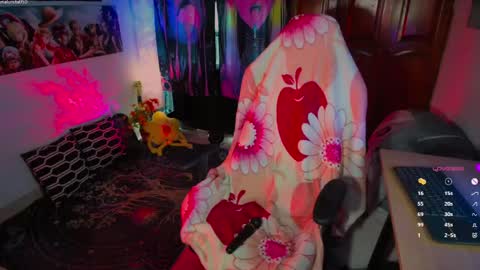 LUNA online show from May 12, 2026, 7:11 pm