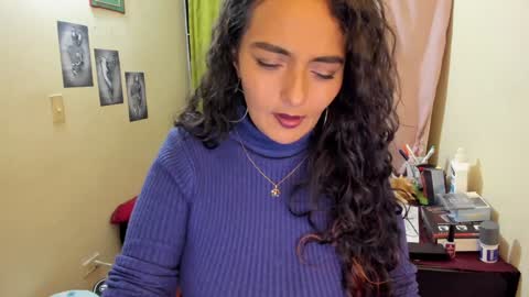  emma luxy online show from December 20, 2024, 7:01 am