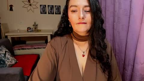Snapshot of emma_luxy chatting on April 11, 2026, 4:39 am emma luxy online show from April 11, 2026, 4:39 am