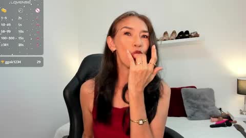 Emma  online show from May 8, 2026, 11:37 am