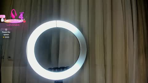 Emma Morgann online show from September 29, 2025, 11:26 am