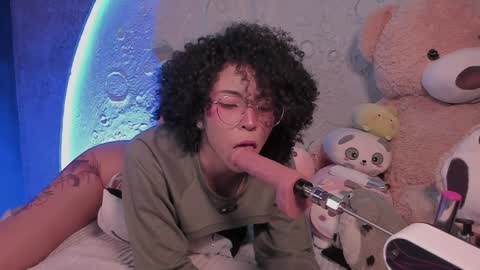     online show from January 27, 2025, 1:09 pm