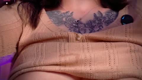 Emma Rouse Independent Model online show from November 12, 2025, 6:19 pm