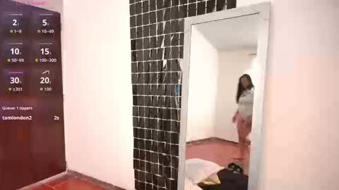 Emma Sanz online show from March 13, 2026, 1:18 pm