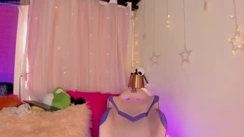 EMMA  online show from January 23, 2025, 6:56 pm