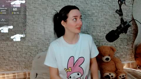 Emma  online show from April 9, 2026, 2:44 am