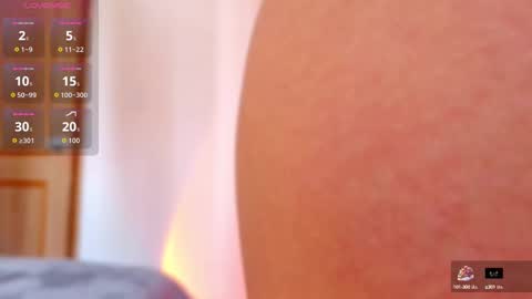 Snapshot of emma_web_ chatting on September 29, 2025, 4:01 pm Emma web online show from September 29, 2025, 4:01 pm