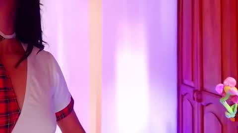 Snapshot of emma_web_ chatting on October 15, 2025, 4:40 pm Emma web online show from October 15, 2025, 4:40 pm