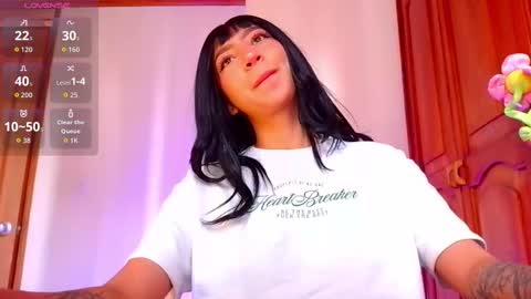 Snapshot of emma_web_ chatting on October 17, 2025, 4:20 pm Emma web online show from October 17, 2025, 4:20 pm