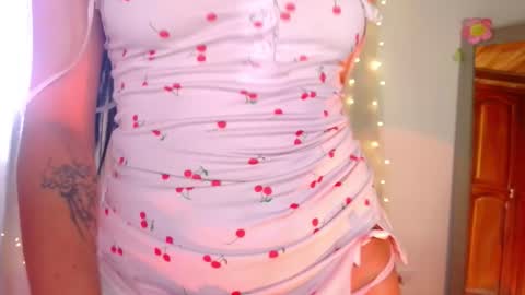 Snapshot of emma_web_ chatting on February 13, 2026, 6:59 pm Emma web online show from February 13, 2026, 6:59 pm