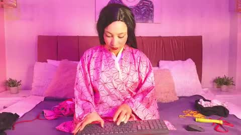Snapshot of emma_wilder_ chatting on April 1, 2026, 8:17 pm Emma online show from April 1, 2026, 8:17 pm