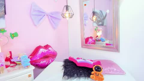 Emma  online show from March 15, 2026, 5:30 pm