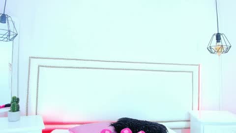 Emma  online show from April 8, 2026, 7:25 pm