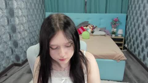 Snapshot of emmablissa chatting on May 29, 2026, 2:42 am emmablissa online show from May 29, 2026, 2:42 am