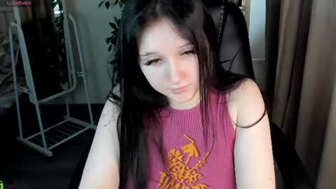 emmablissa online show from June 11, 2026, 2:53 am