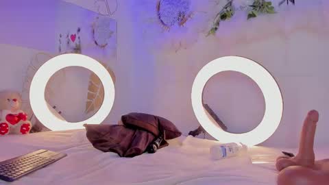 Snapshot of emmaduque chatting on November 30, 2025, 10:58 pm Emma Duque online show from November 30, 2025, 10:58 pm